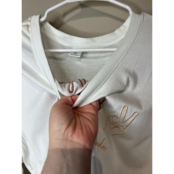 Sweet Soul Embroidered Beauty In Every Shade Top | 2X - Picture 4 of 7